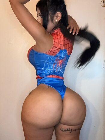 Iluvcinnie leaked private photo uncensored HD quality