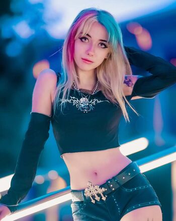 Iluvmeww page leaked private photo uncensored HD quality