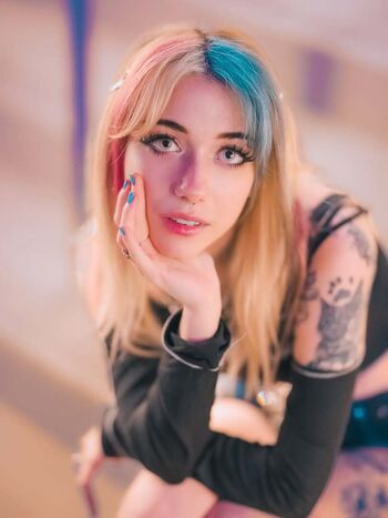 Iluvmeww page leaked private photo uncensored HD quality