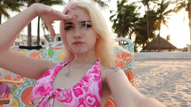 Iluvmeww page leaked private photo uncensored HD quality