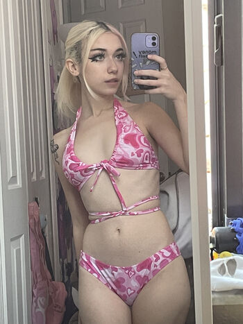 Iluvmeww page leaked private photo uncensored HD quality