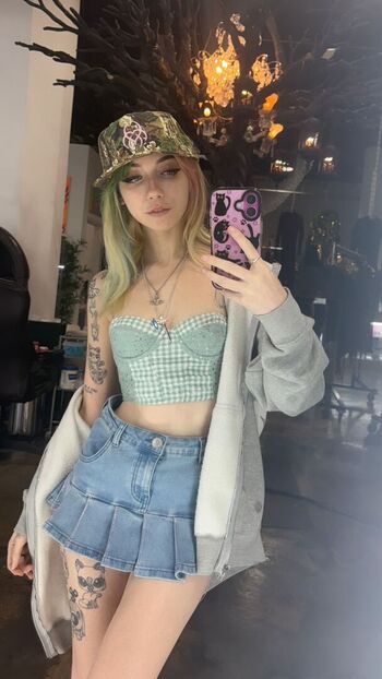 Iluvmeww page leaked private photo uncensored HD quality