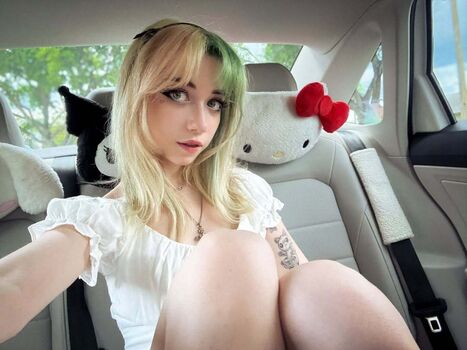 Iluvmeww page leaked private photo uncensored HD quality