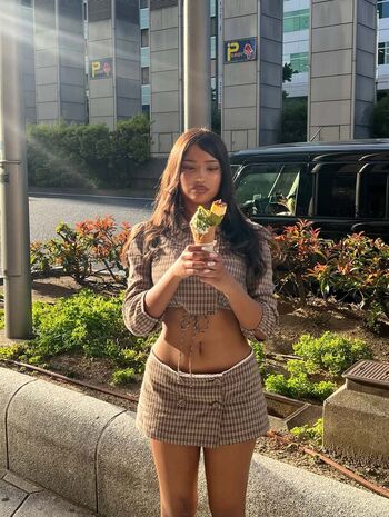 Imanimalikaa page leaked private photo uncensored HD quality