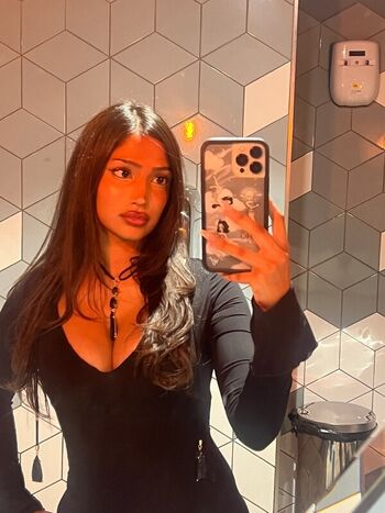 Imanimalikaa leaked private photo uncensored HD quality