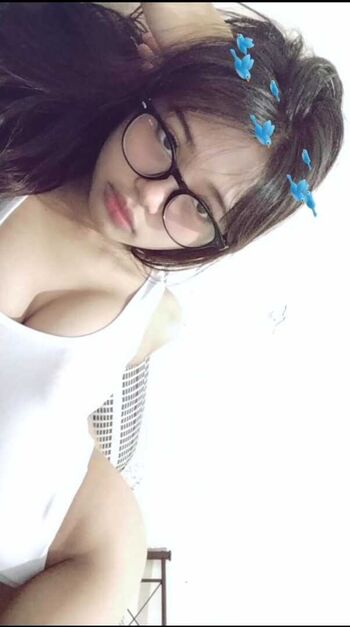 Indonesian girls  page leaked private photo uncensored HD quality
