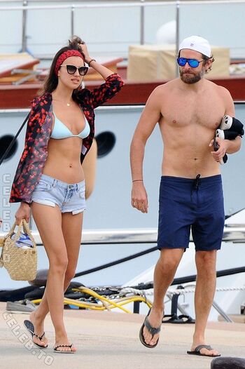 Irina shayk  page leaked private photo uncensored HD quality