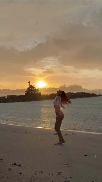 Iris mittenaere leaked private photo uncensored HD quality