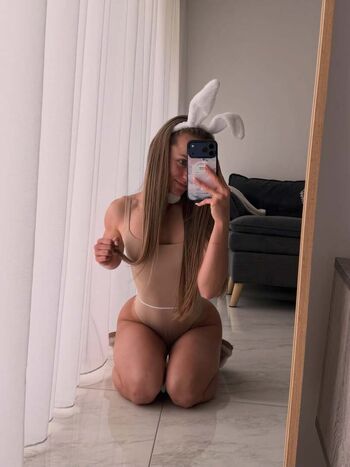 Isabelyvonne leaked private photo uncensored HD quality