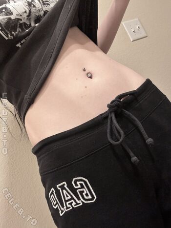 Isizzly page leaked private photo uncensored HD quality