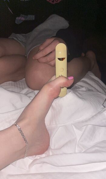 Isizzly leaked private photo uncensored HD quality