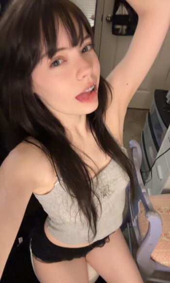 Isizzly leaked private photo uncensored HD quality