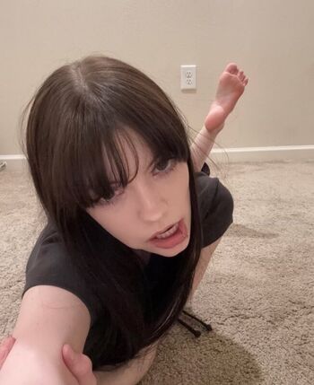 Isizzly leaked private photo uncensored HD quality