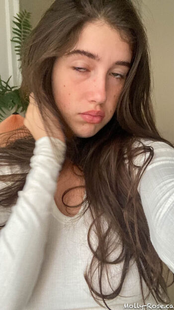 Itsmollyyyrose again leaked private photo uncensored HD quality