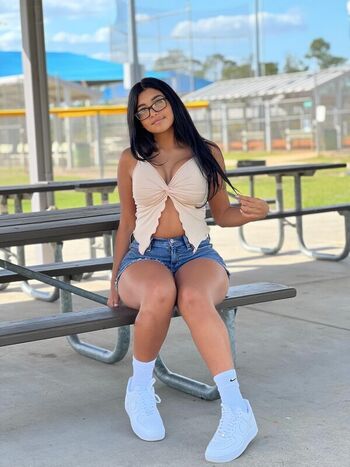 Ivana khalifa page leaked private photo uncensored HD quality