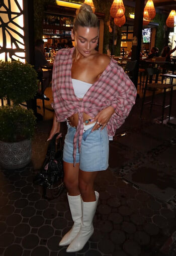 Izzi dame leaked private photo uncensored HD quality