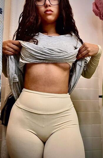 Jadeli rosa  page leaked private photo uncensored HD quality
