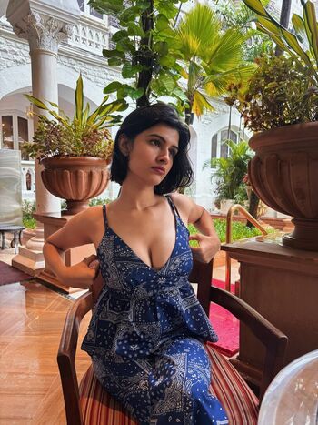 Janshi dayal page leaked private photo uncensored HD quality