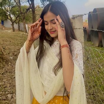 Janshi dayal leaked private photo uncensored HD quality