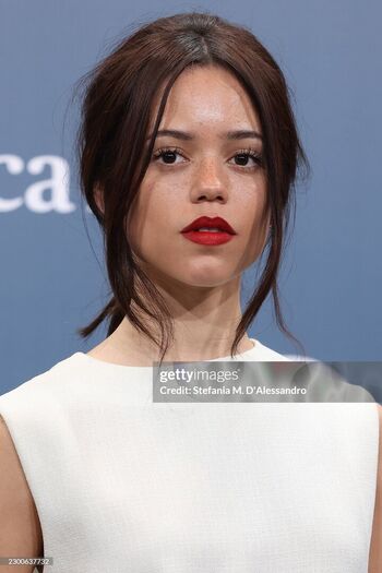 Jenna ortega  page leaked private photo uncensored HD quality