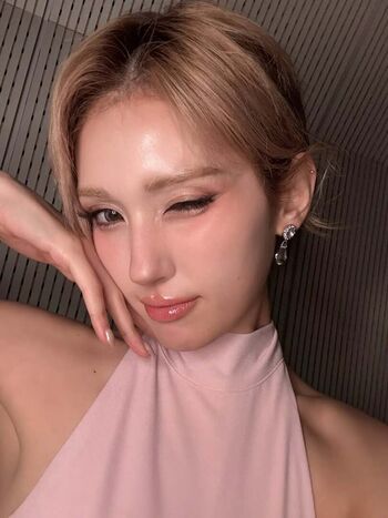 Jeon somi page leaked private photo uncensored HD quality