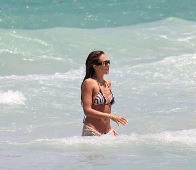 Jessica alba  page leaked private photo uncensored HD quality
