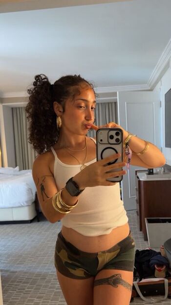 Jezabzllz leaked private photo uncensored HD quality