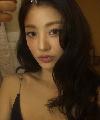 Jihyo page leaked private photo uncensored HD quality