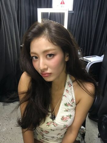 Jihyo page leaked private photo uncensored HD quality