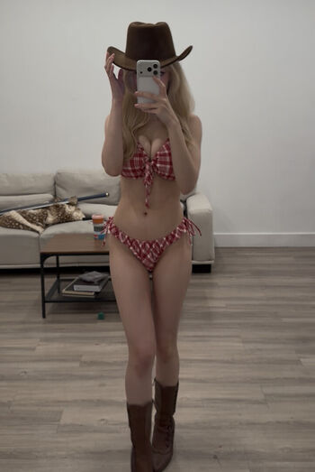 Jillynozomi leaked private photo uncensored HD quality