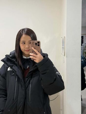 Jisoo  page leaked private photo uncensored HD quality