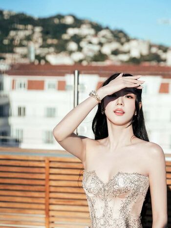 Jisoo  page leaked private photo uncensored HD quality