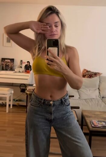 Joy esther leaked private photo uncensored HD quality