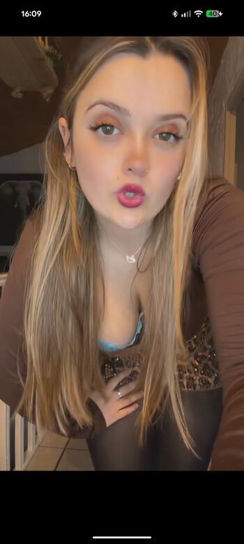Juliedml leaked private photo uncensored HD quality