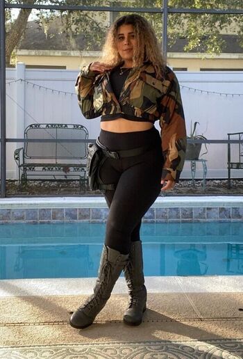 Justyeliz leaked private photo uncensored HD quality