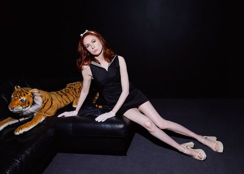 Karen gillan leaked private photo uncensored HD quality