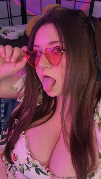 Kathydarlingxo leaked private photo uncensored HD quality