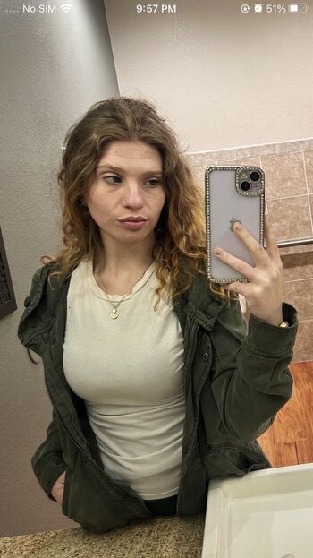 Katie lindeen leaked private photo uncensored HD quality