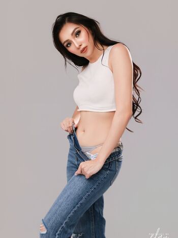 Keanalouisedeleon page leaked private photo uncensored HD quality