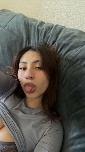 Kimmyroxana leaked private photo uncensored HD quality