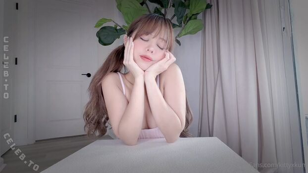 Kittyxkum  page leaked private photo uncensored HD quality