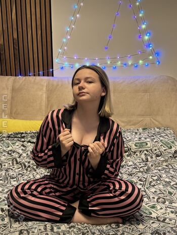 Kleine emmi page leaked private photo uncensored HD quality