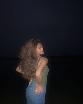 Komal ilsanker page leaked private photo uncensored HD quality