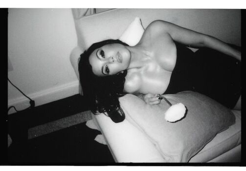 Kourtney kardashian leaked private photo uncensored HD quality