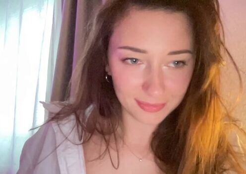 Krissleoo leaked private photo uncensored HD quality