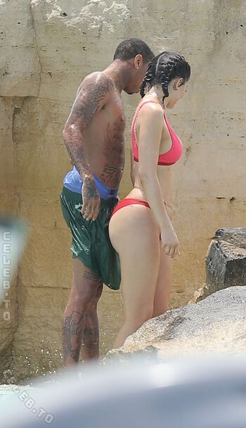 Kylie jenner  page leaked private photo uncensored HD quality