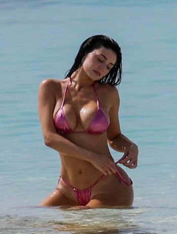 Kylie jenner  page leaked private photo uncensored HD quality