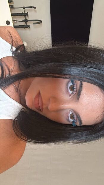 Kylie jenner  page leaked private photo uncensored HD quality