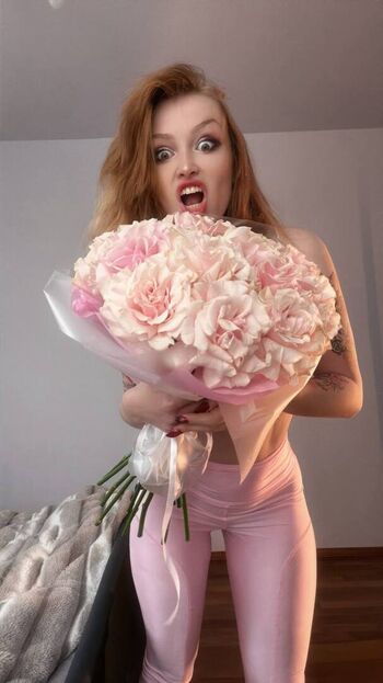 Lady melamori  page leaked private photo uncensored HD quality