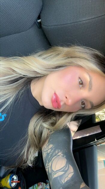 Lady melamori  page leaked private photo uncensored HD quality